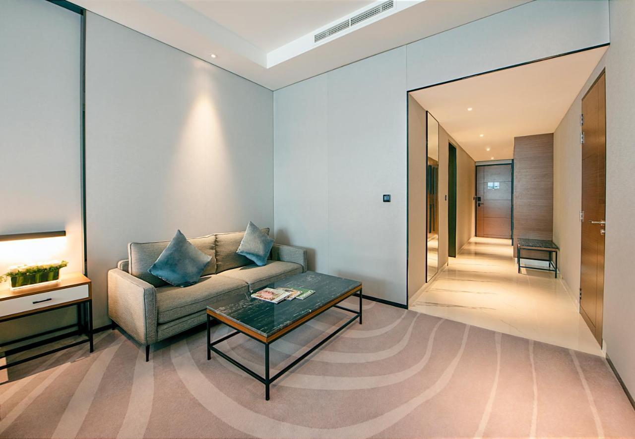 Asiana Grand Hotel Дубай Екстериор снимка A room at the hotel