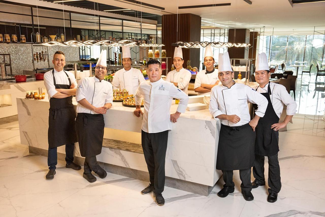 Asiana Grand Hotel Дубай Екстериор снимка Culinary team at the Conrad Dubai